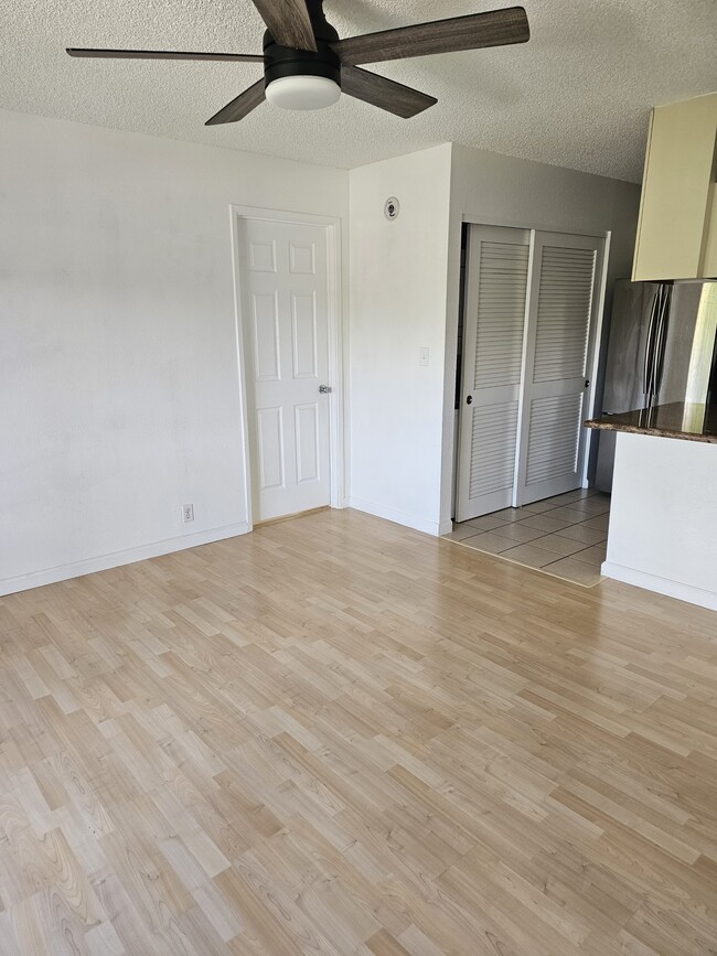 Building Photo - 94-1074-1074 Paawalu St