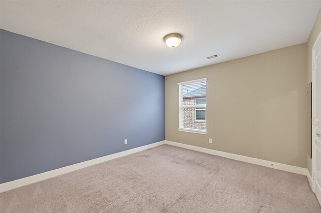 Building Photo - 10006 Forrester Trail