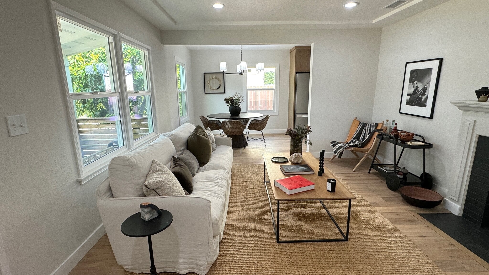 Living Room - 5950 Simpson Ave