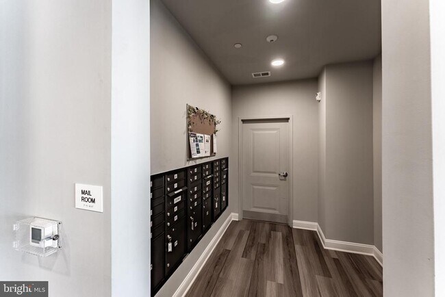 Building Photo - 3700 Havertill Ln