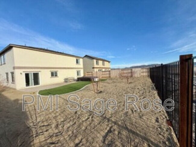 Building Photo - 8932 Coyote Blf Dr