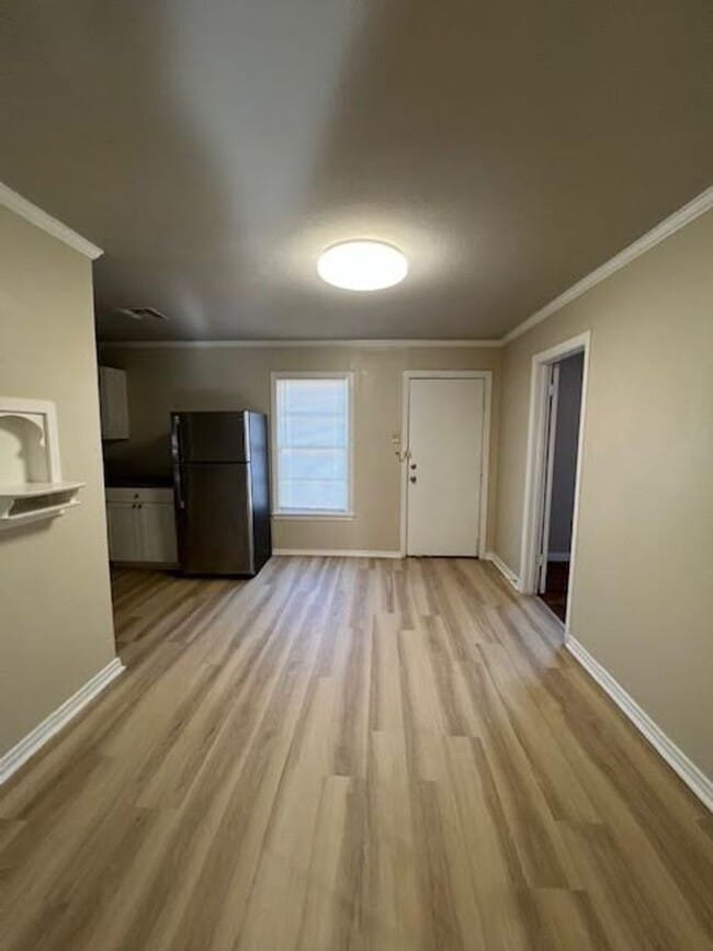 Building Photo - 1105 Fisher St