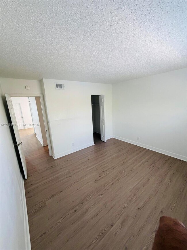 Building Photo - 351 NW 42nd Ct