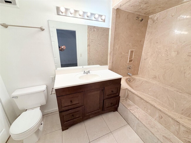 Building Photo - 34 Crossings Cir