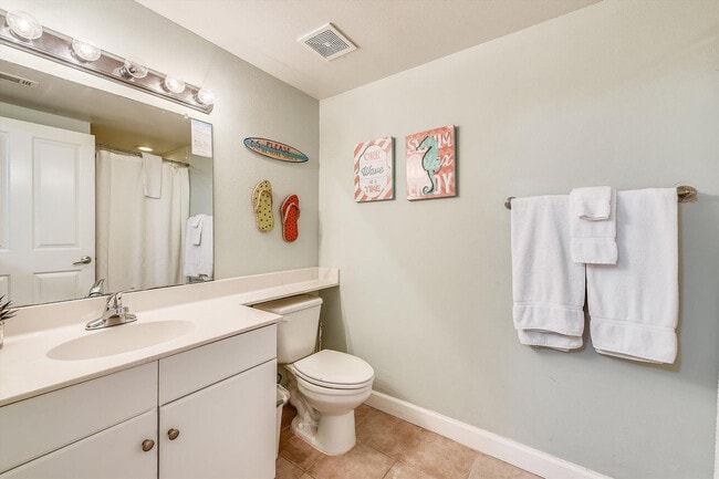 Building Photo - 104 Gulfside Ct