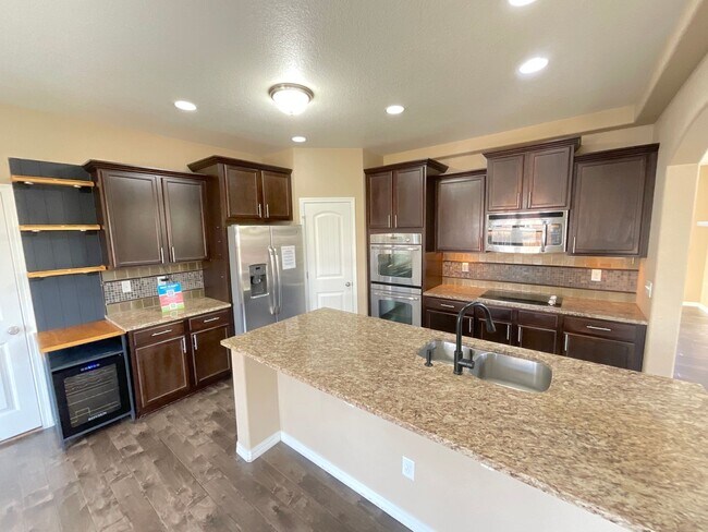 Building Photo - 3 Bedroom Home Available Near N Powers Blvd & Dublin Blvd!