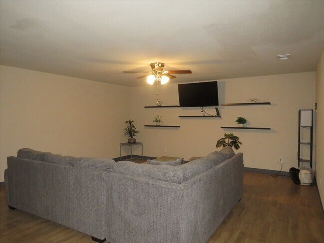 Building Photo - 12069 Joyce Ln