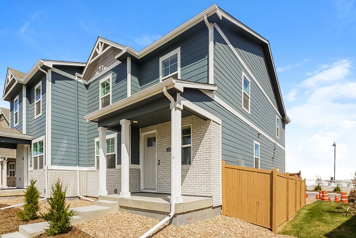 Building Photo - 13405 Oneida Ln