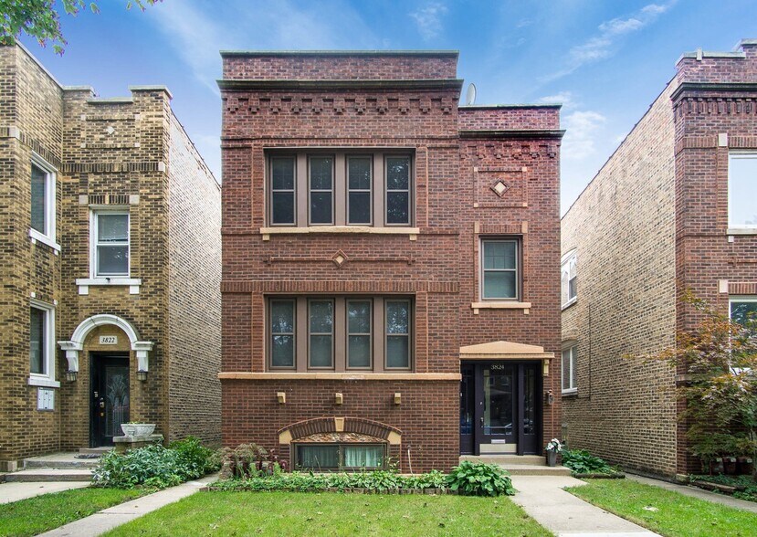 Building Photo - 3824 N Sawyer Ave
