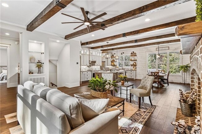 Building Photo - 6 Whisper Pl