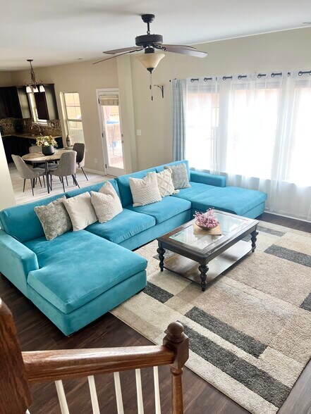 Building Photo - 31 White Pine Way