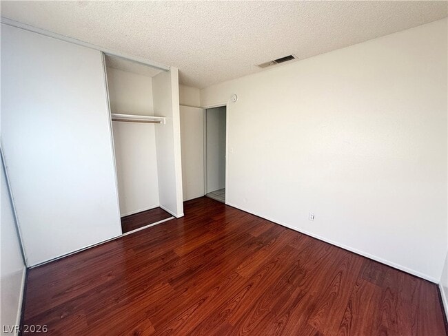 Building Photo - 4220 Stewart Ave