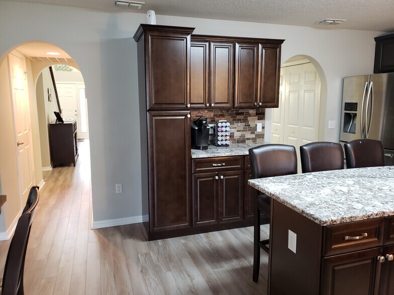 Building Photo - 76550 Longleaf Loop