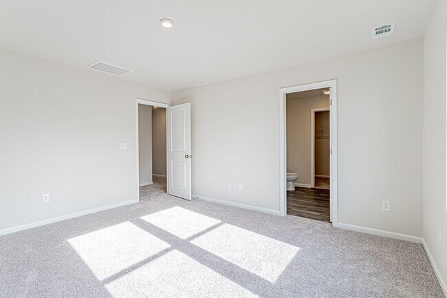 Building Photo - Price Improvement! Brand New Home in Boili...