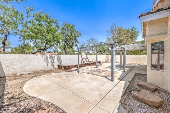 Building Photo - 9036 Dove River Rd