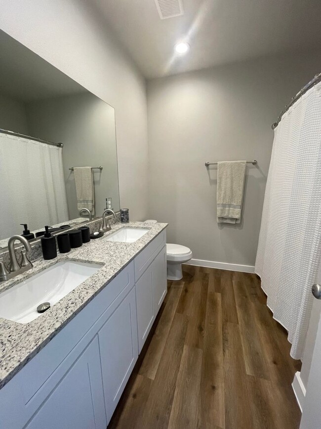 Building Photo - Brand New 3 BR/2 BA Home in Corsicana!