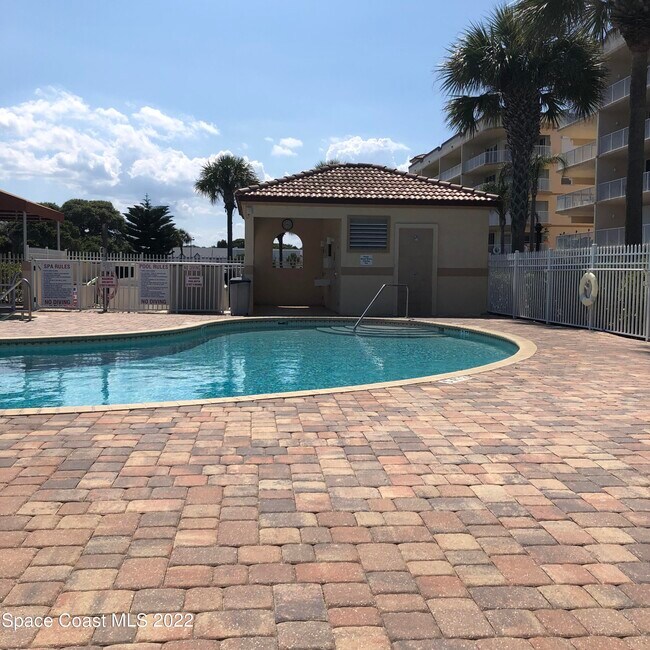 Building Photo - 806 Mystic Dr