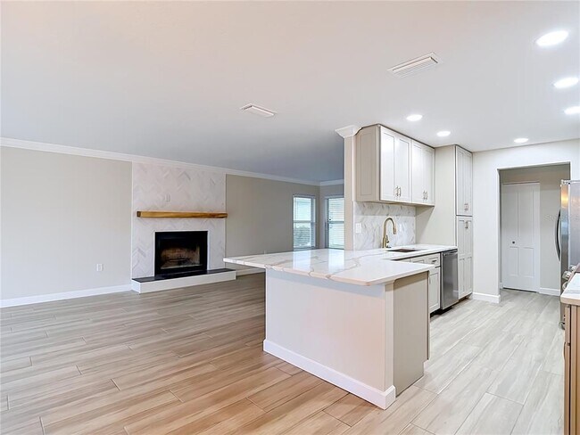 Building Photo - 4536 Mitcher Rd