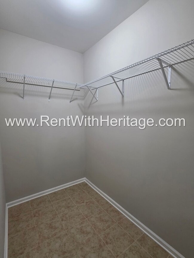 Building Photo - Stunning New 4bd/ 2.5ba / Immaculate / Attention to Detail/ Great Location