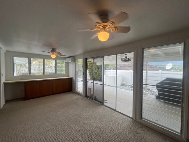 Building Photo - 1063 Kamahele St
