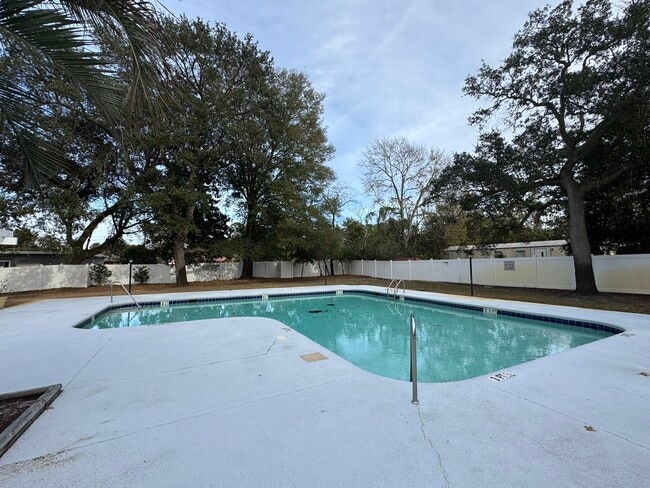 Building Photo - 4115 Little River Rd