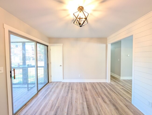 Building Photo - Fletcher Rental! Newly Renovated