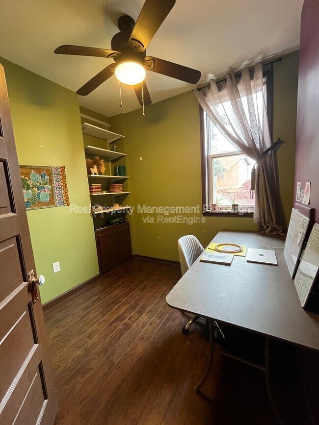 Building Photo - 297 42nd St