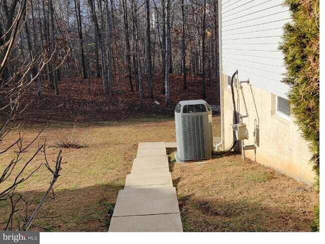 Building Photo - 17680 Avenel Ln