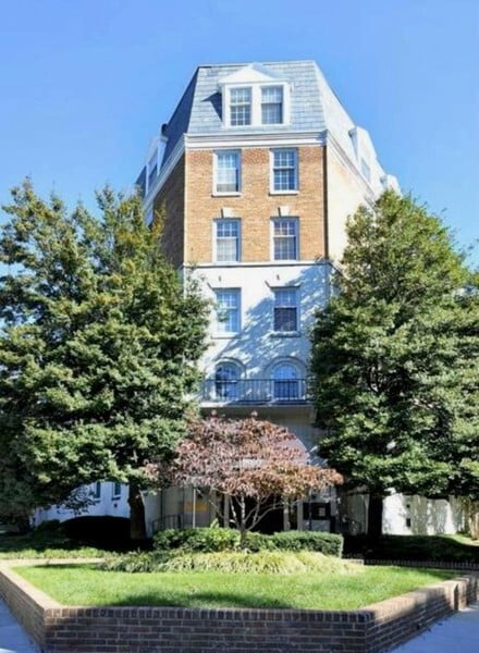 Building Photo - 1880 Columbia Rd NW