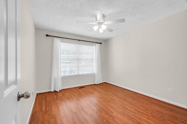 Building Photo - 426 Compton Ln