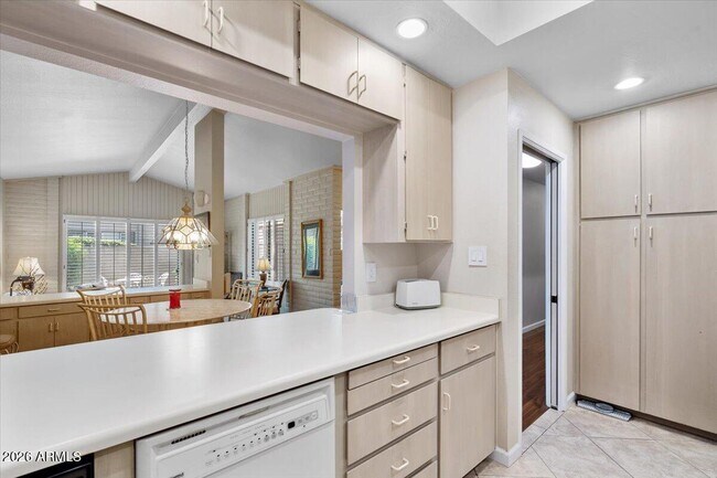 Building Photo - 4525 N 66th St