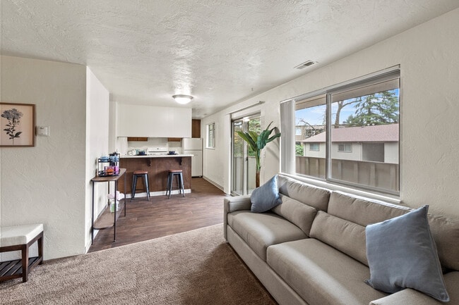 Building Photo - The Woodlands Apartments
