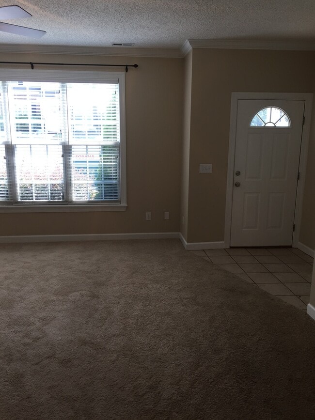 Building Photo - 8605 London Park Ct