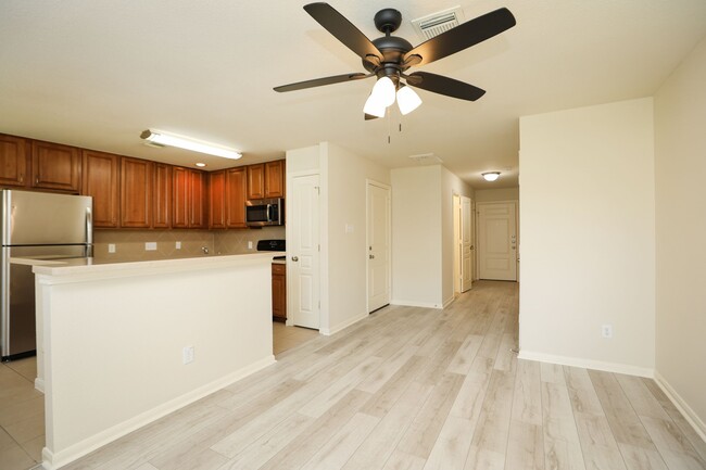 Building Photo - 1620 Grable Cove Ln