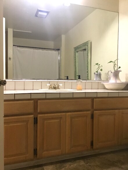 Building Photo - 4339 Heather Rd