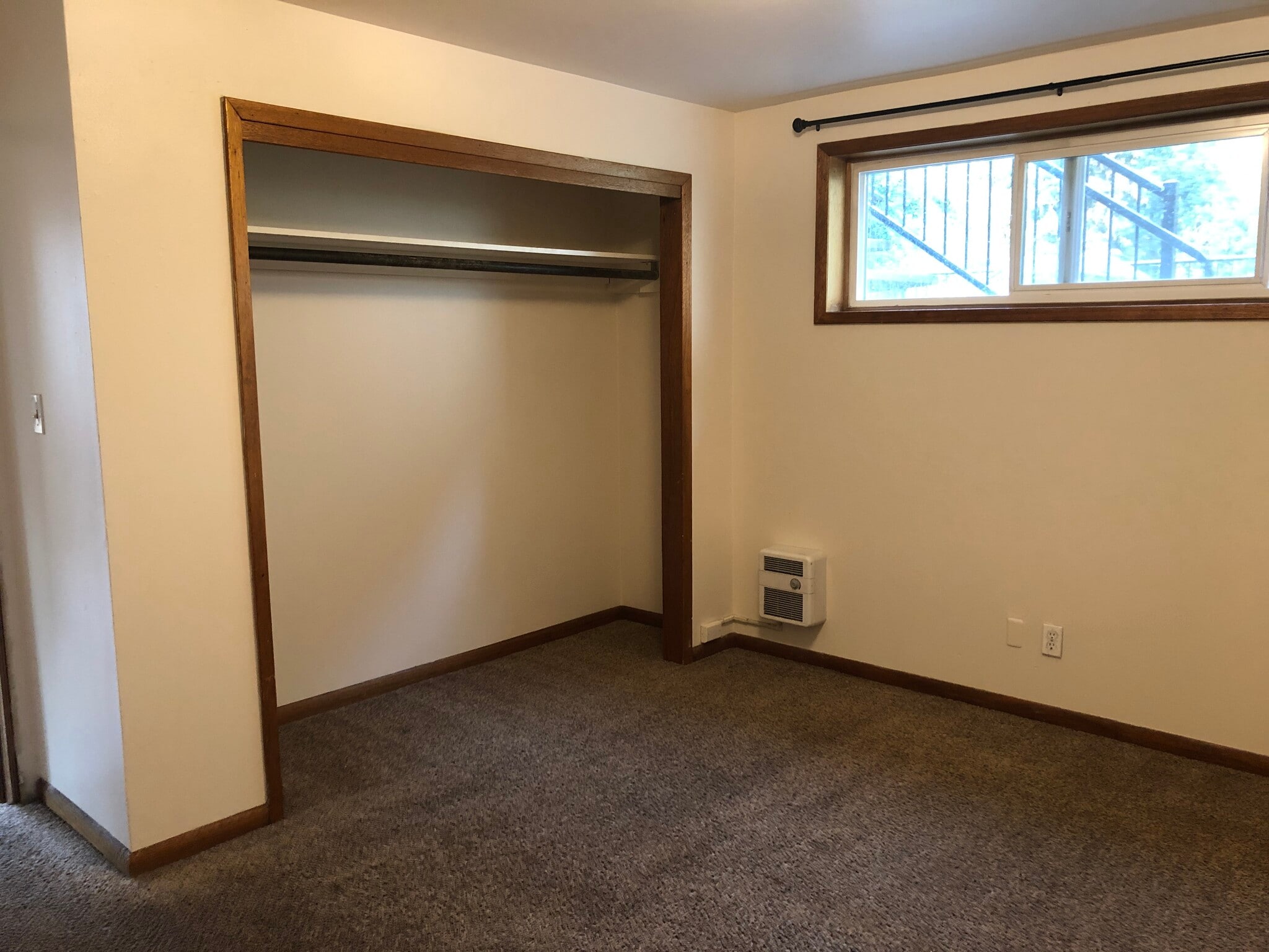 Building Photo - 1048 NE Monroe St