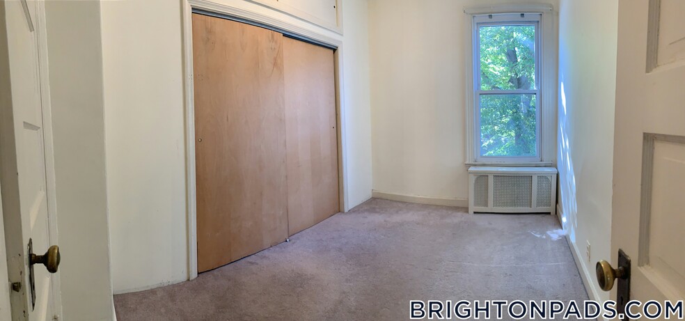 Building Photo - 7 Wallingford Rd