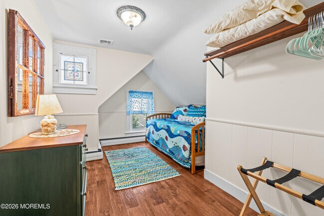 Building Photo - 75 Webb Ave