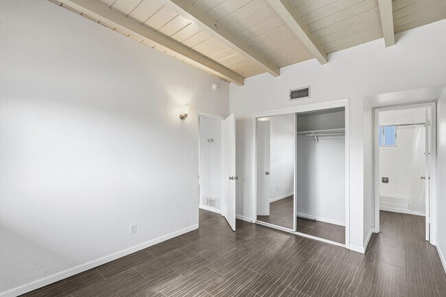 Building Photo - 610-616 E Drachman St