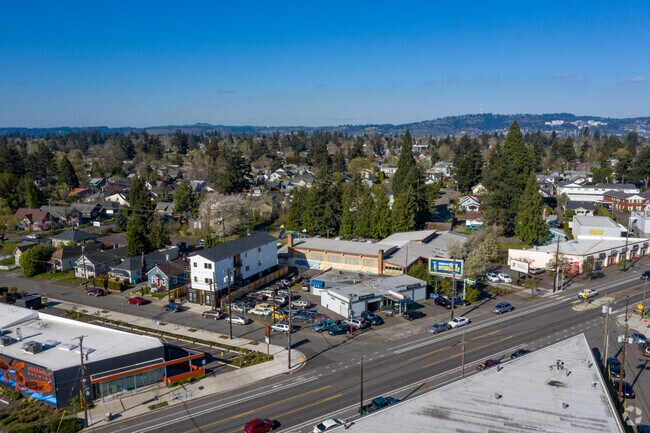 Aerial Photo - 61st Avenue Apartments