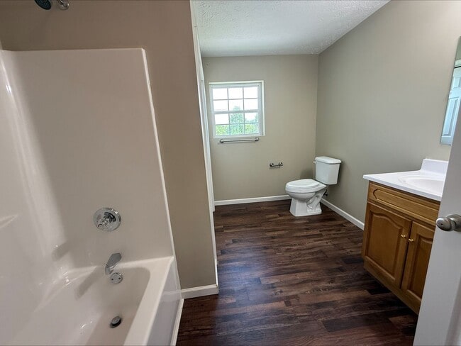 Building Photo - Single Family Home in White Pine TN