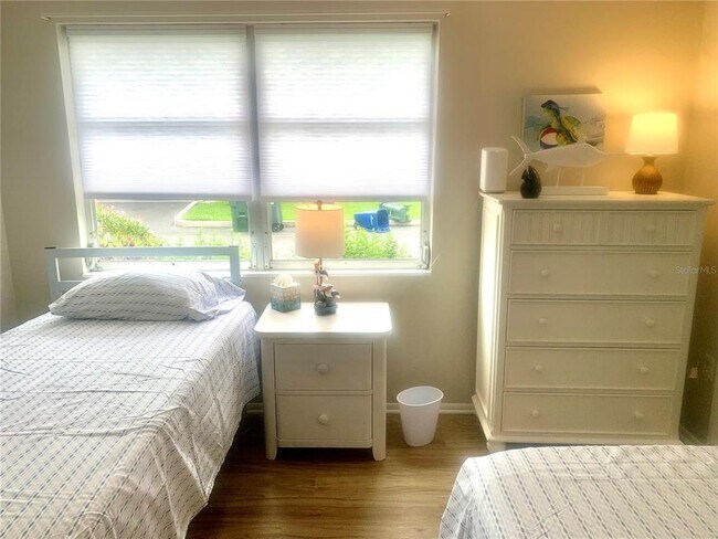 Building Photo - 2310 Canalbluff Pl