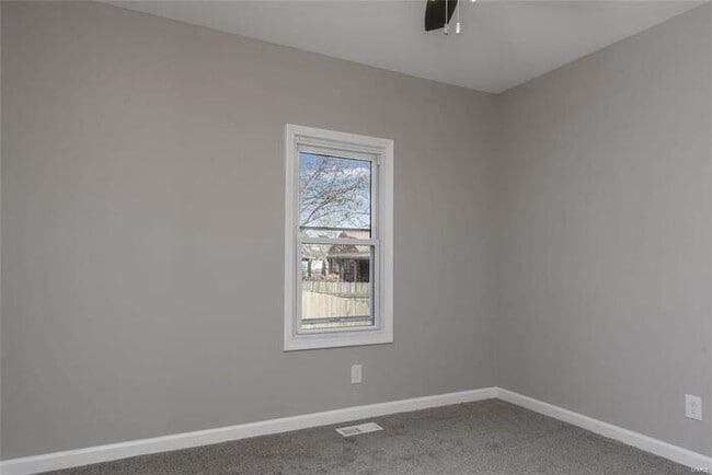 Building Photo - Fantastic 3bd/1.5ba home! Let yourself in!