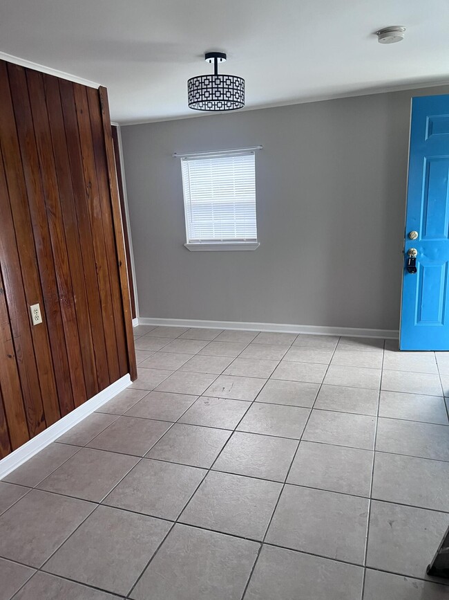 Building Photo - 351 Alabama St