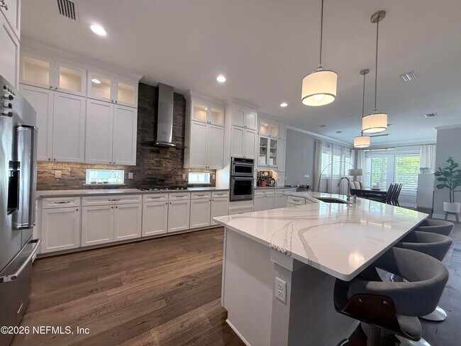 Building Photo - 161 Paradise Valley Dr