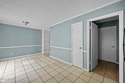 Building Photo - 100 Kristin Dr