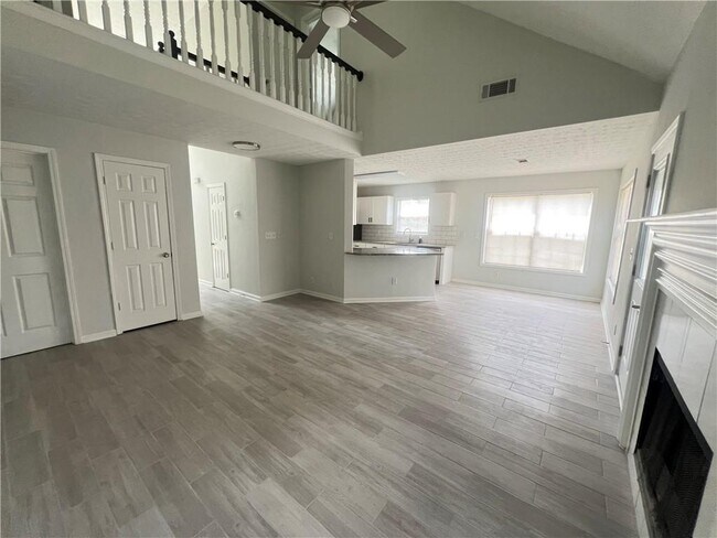 Building Photo - 540 Peachtree Parc Ct NE