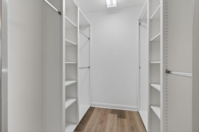 Building Photo - 8148 Montserrat Pl