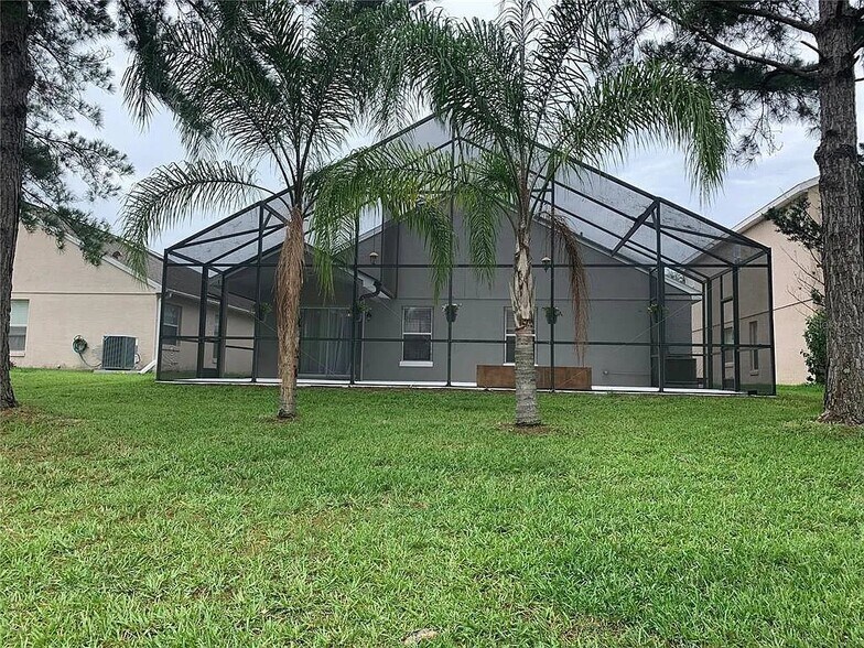 Building Photo - 13633 Emeraldview Dr