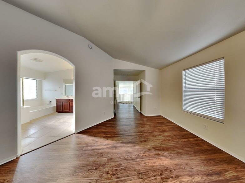 Building Photo - 17781 W Andora St